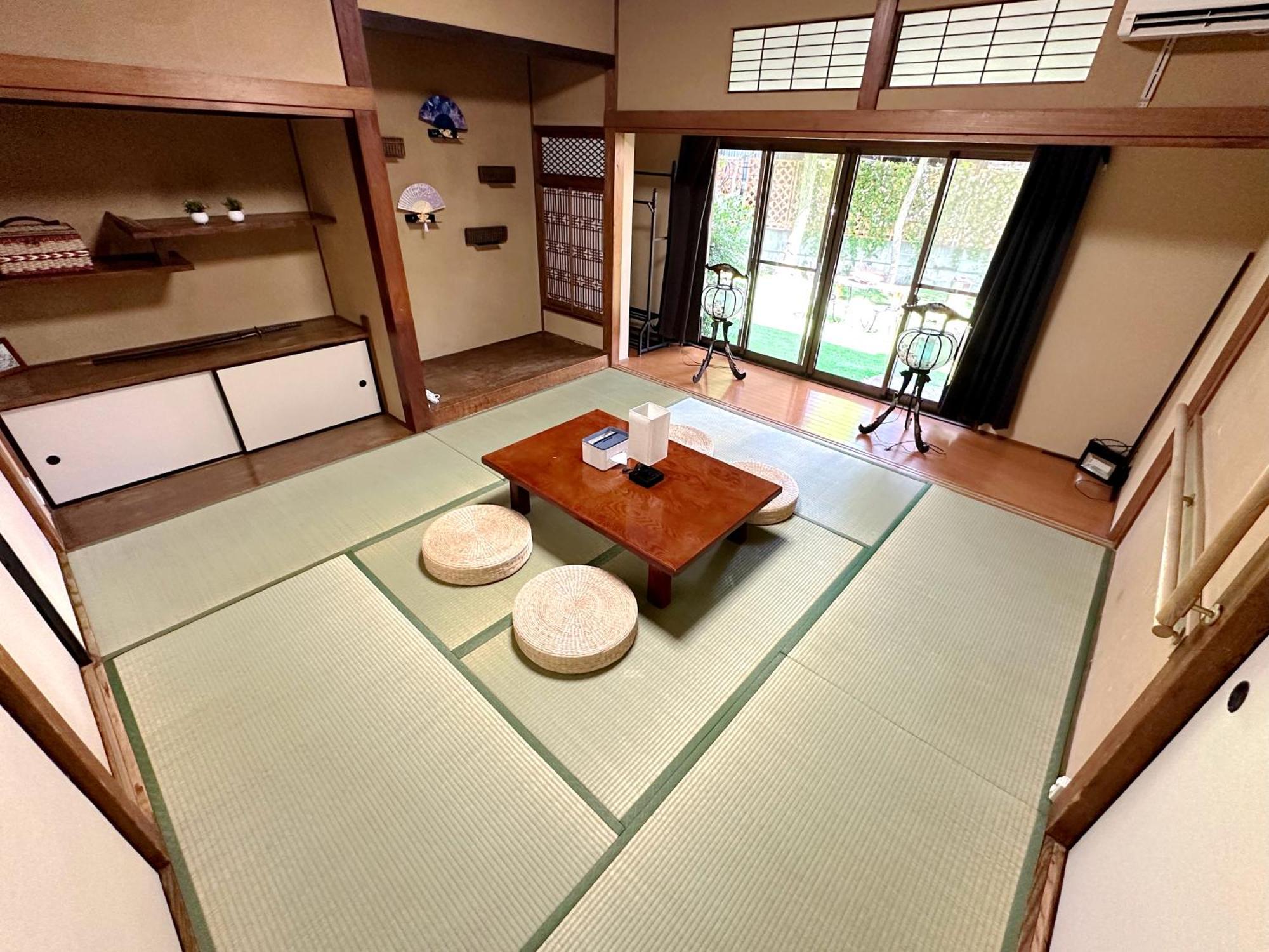 Family Or Business Travel 20 Percent Off丨200 Sqm 丨 14 Min To Shinjuku 丨century-Old Japanese Garden 丨3 Parking Spaces丨4 Bedrooms 도쿄 외부 사진